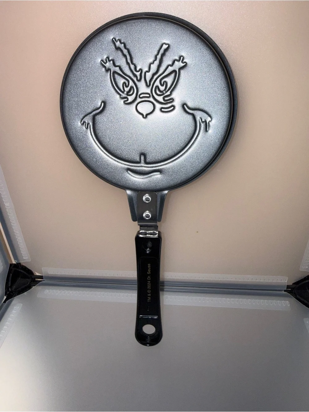 Dr. Seuss The Grinch Pancake Pan 🥞🎄